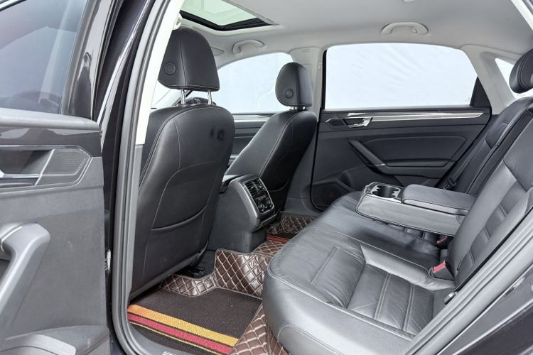 Used Volkswagen Passat 2017 330TSI DSG Prestige Edition
