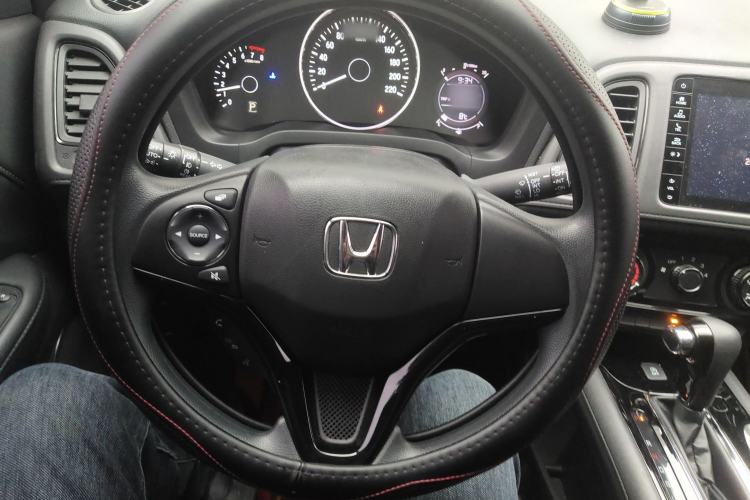 Used Honda Vezel 2020 1.5L CVT Luxury Edition
