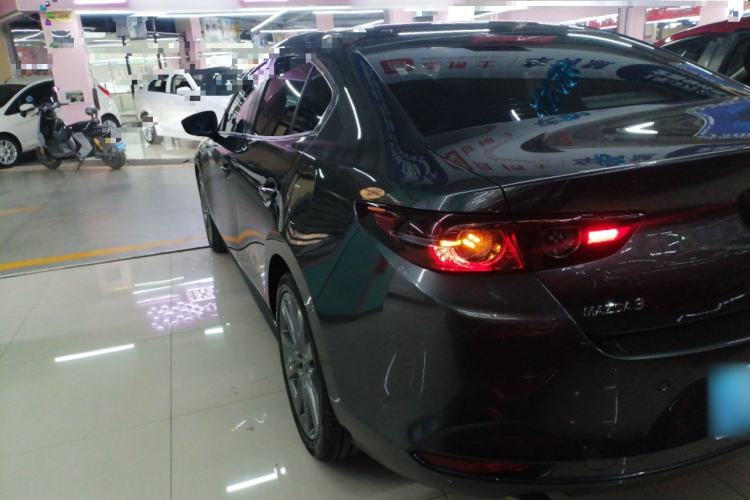 Used Mazda Mazda 3 Axela 2021 2.0L Automatic ZhiXuan Edition
