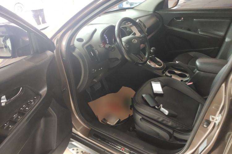 Used Kia Sportage R 2014 2.0L Automatic Two-Wheel Drive GLS Trim
