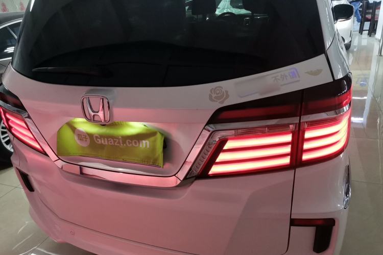 Used Honda Elysion 2016 2.4L Luxury Edition
