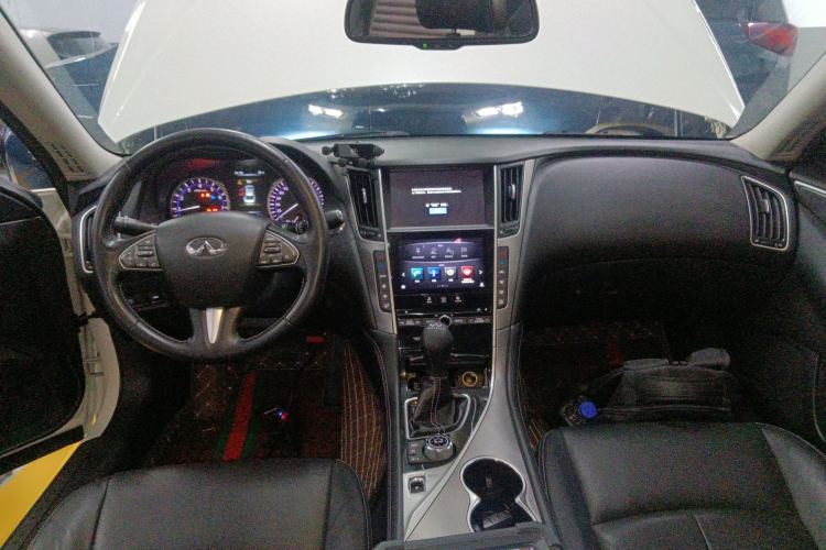 Used Infiniti Q50L 2015 2.0T Enjoyment Edition
