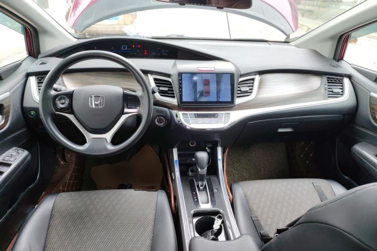 Used Honda Jade 2017 1.8L automatic Comfort version 5 seats
