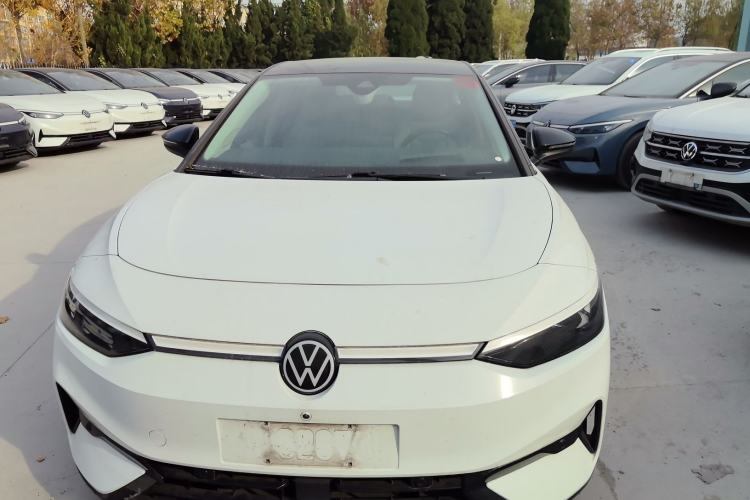 Used Volkswagen ID.7 VIZZION 2024 AIR model
