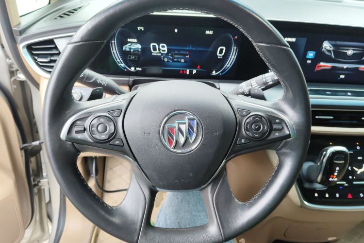 Used Buick GL8 2021 ES Landtrek 653T Luxury Model
