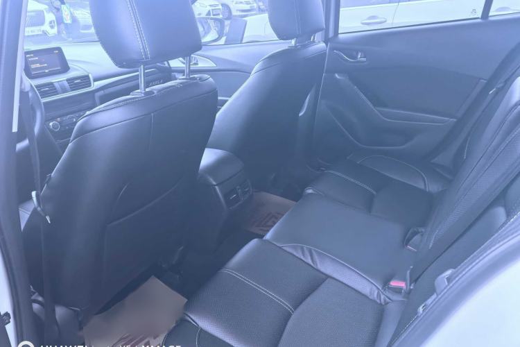 Used Mazda Mazda 3 Axela 2017 Sedan 1.5L Automatic Luxury Model Emission Standard China V
