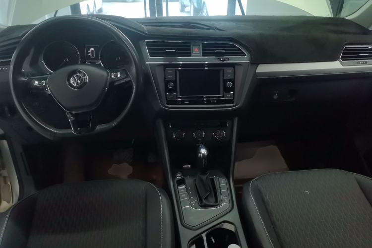 Used Volkswagen Tiguan L 2019 330TSI Automatic Two-Wheel Drive Luxury Edition China VI Standard
