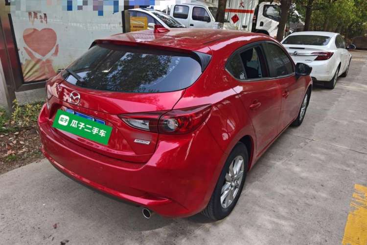 Used Mazda Mazda 3 Axela 2019 Cloud-Control Edition Hatchback 1.5L Automatic Comfort Model China VI Standard
