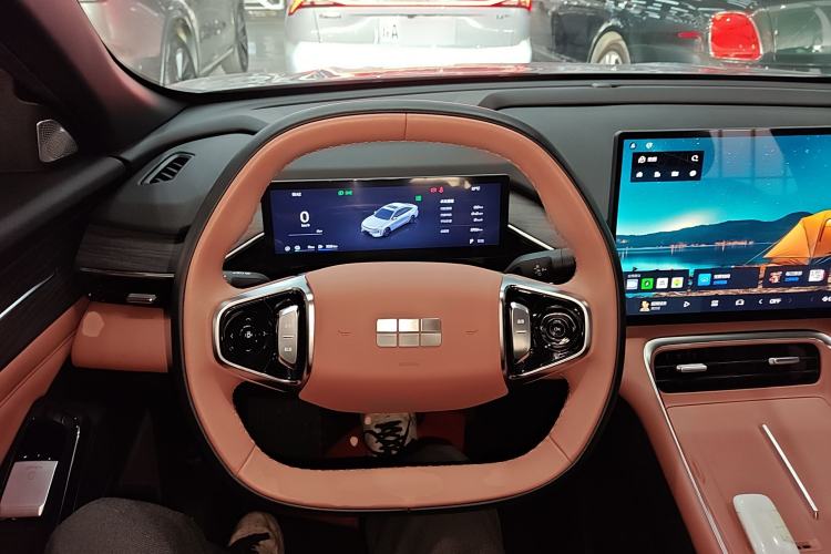 Used  L6 2025 EM-i 140km Starship Edition