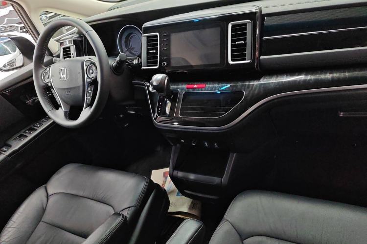 Used Honda Elysion 2019 2.0L Hybrid Luxury Edition
