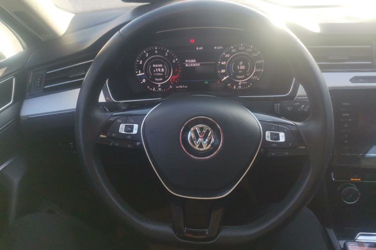 Used Volkswagen Magotan 2018 330TSI DSG Advanced Model
