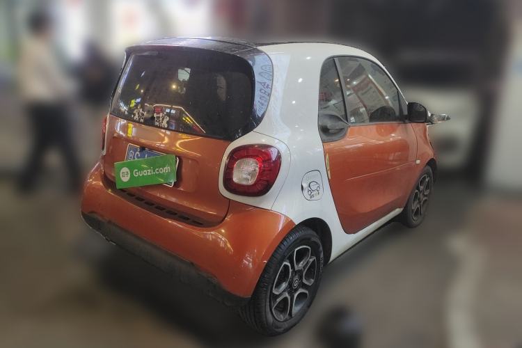 Used  fortwo 2017 1.0L 52kW New Sound Special Edition China V Emission Standard
