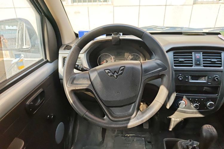 Used Wuling Rongguang S 2021 1.2L Base Model 7-Seater LSI
