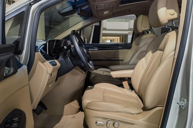 Used Buick GL8 2021 ES Landtrek 653T Luxury Model