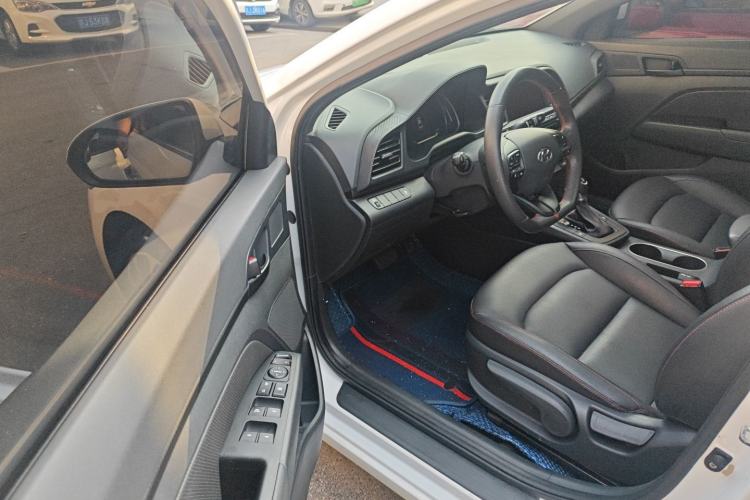 Used Hyundai Elantra 2019 1.4T Dual-Clutch Xuan Dong · Dynamic Model