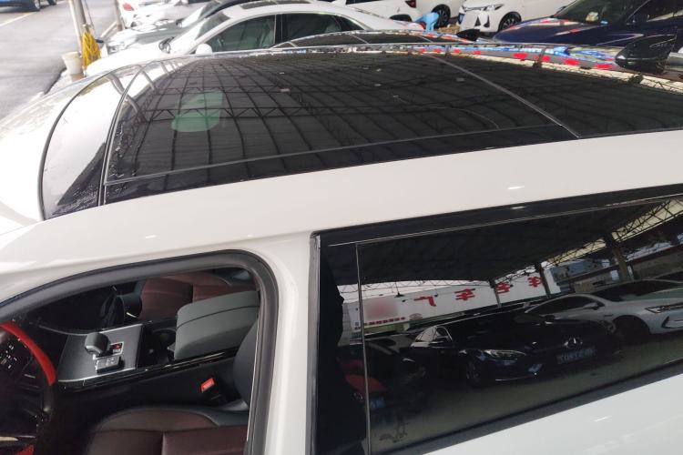 Used Land Rover Range Rover Evoque 2024 Aurora L 249 PS Prestige Light-Chasing Edition