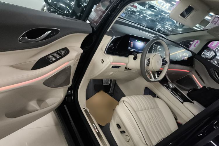 Used VOYAH Dream 2022 0-Emission Edition Dream+ Smart Range Package – 605 km
