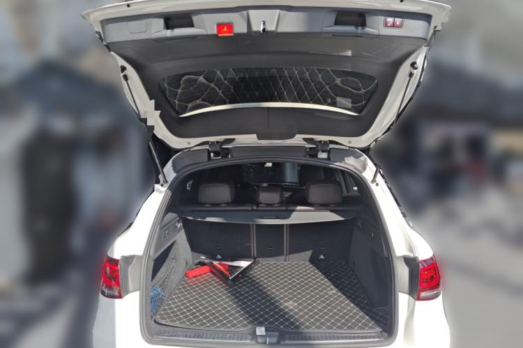 Used Mercedes-Benz GLC 2020 GLC 300 L 4MATIC Dynamic Edition
