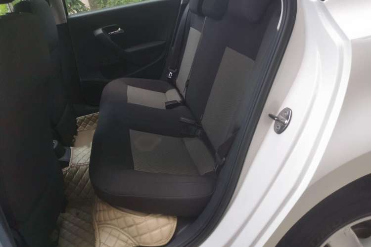 Used Volkswagen Polo 2016 1.4L Manual Fashion Model
