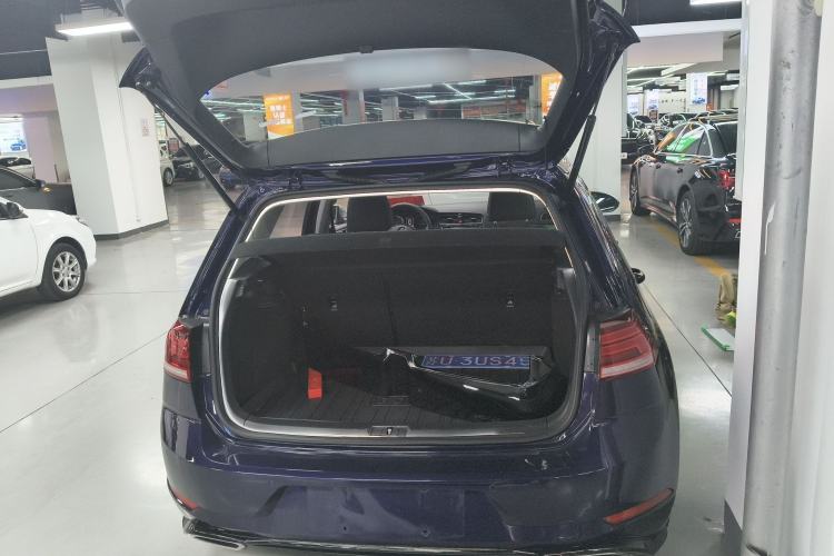 Used Volkswagen Golf 2018 230TSI Automatic Comfort Model
