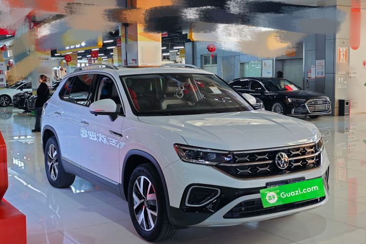 Used Volkswagen Tayron 2024 300TSI Two-Wheel-Drive Luxury Plus Advanced Version
