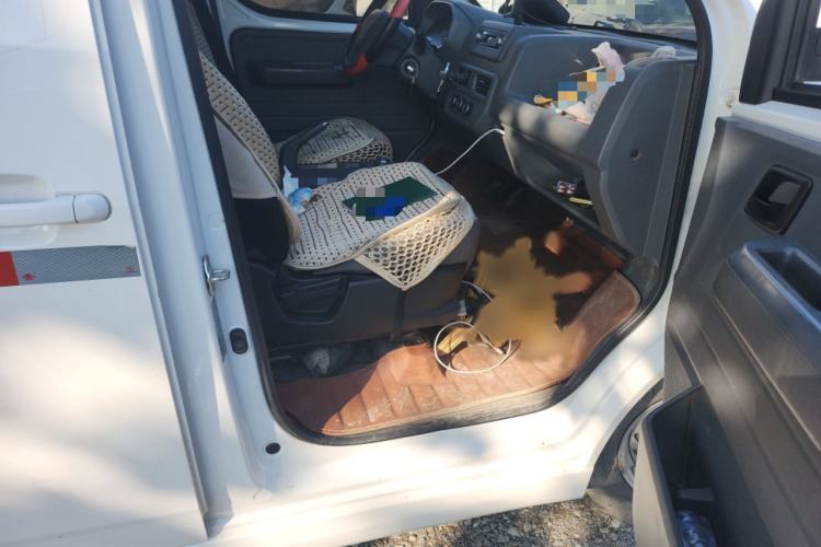 Used Wuling Yangguang 2024 300km Range Practical Window-Sealed Version 60kW
