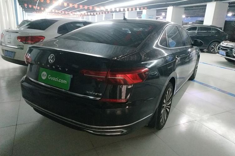Used Volkswagen Passat 2019 380TSI Luxury Edition China VI Standard

