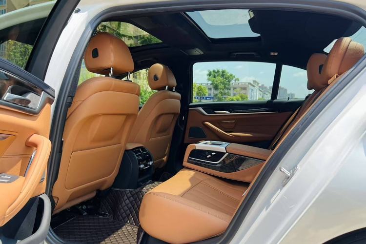 Used BMW 5 Series 2018 Restyled 530Li Luxury Edition M Sport Package
