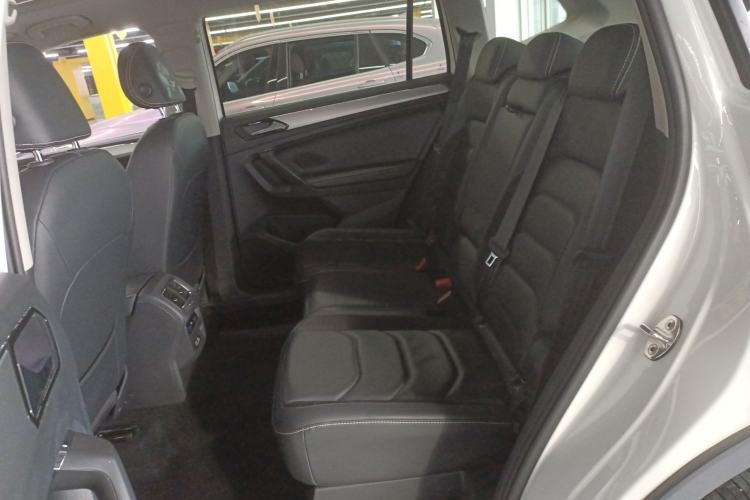 Used Volkswagen Tiguan L 2017 380TSI Automatic All-Wheel-Drive Luxury Edition
