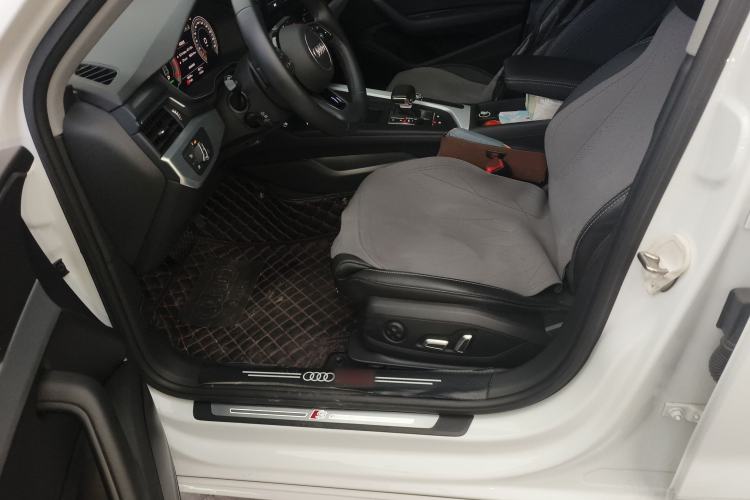 Used Audi A4L 2024 40 TFSI Fashion Dynamic Model