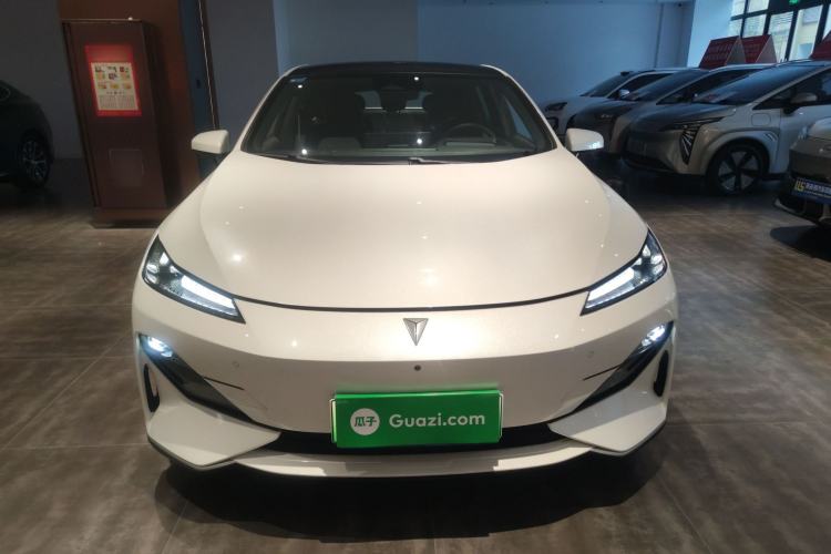 Used  SL03 2023 200Max Range-Extended Version
