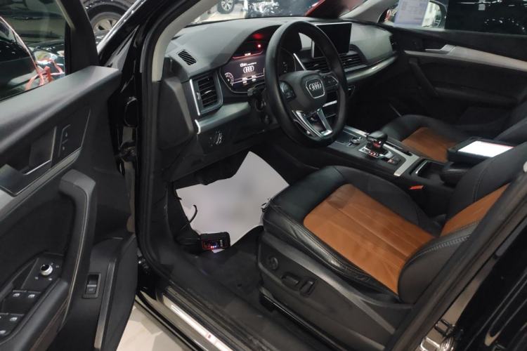 Used Audi Q5L 2020 Updated 40 TFSI Prestige Fashion Edition
