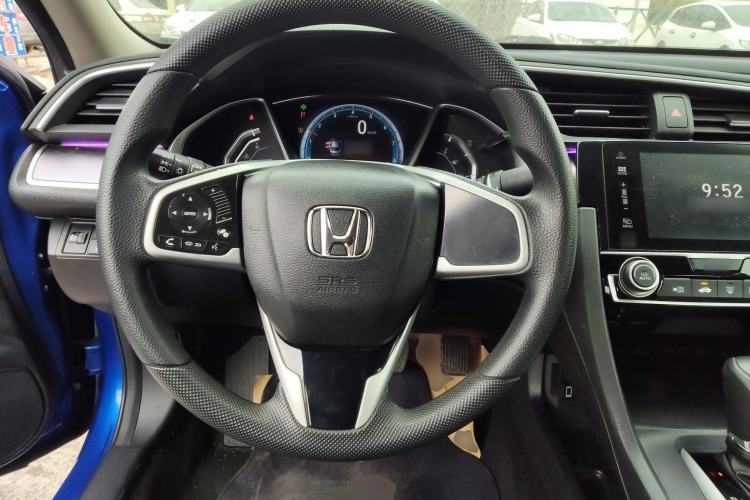 Used Honda Civic 2016 220TURBO CVT Luxury Edition
