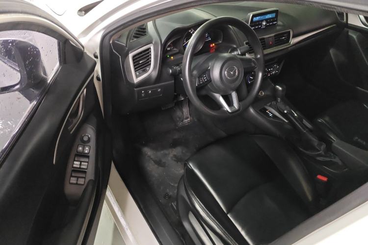 Used Mazda Mazda 3 Axela 2019 Cloud-Controlled Version Sedan 1.5L Automatic Comfort Trim China VI Standard
