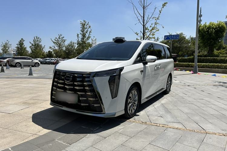 Used GAC Trumpchi Xiangwang M8 2025 Kunkun Series Max Luxury Cabin
