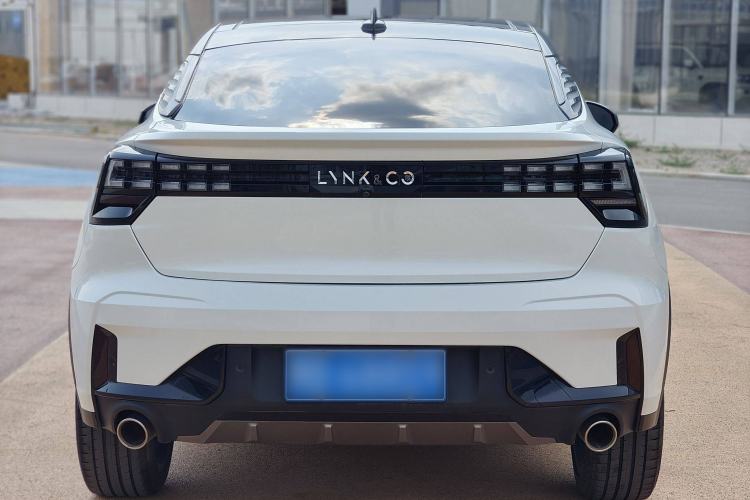 Used Lynk & Co 05 2020 2.0TD Two-Wheel Drive Shine Halo
