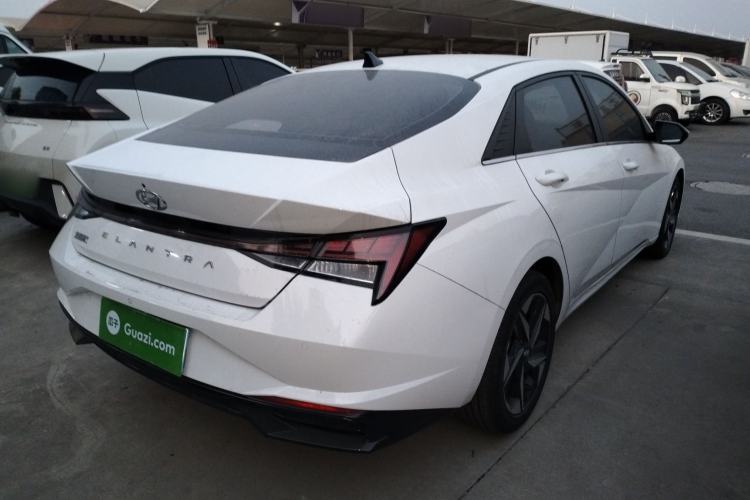 Used Hyundai Elantra 2022 1.5L CVT LUX Prestige Edition
