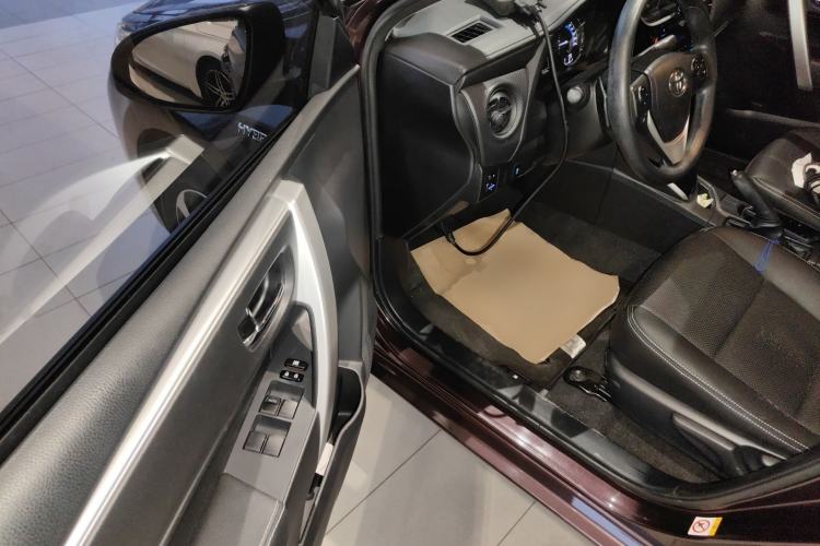 Used Toyota Levin 2017 Revised Dual-Engine 1.8H GS E-CVT Elite Sunroof Version China V Standard