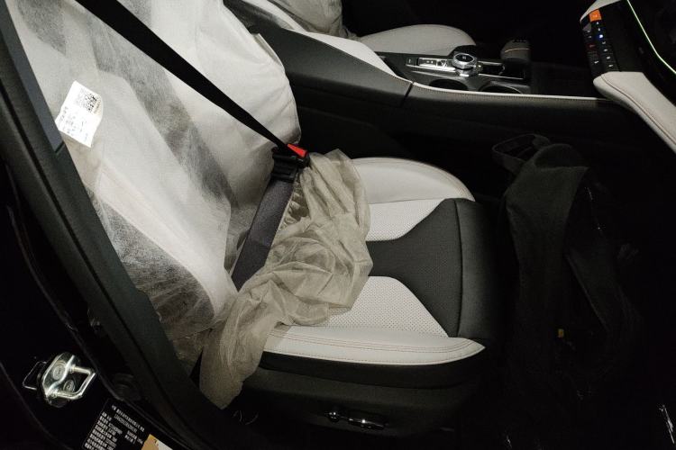 Used Changan UNI-V iDD 2024 Blue Whale Smart Electric iDD 136km Luxury Model