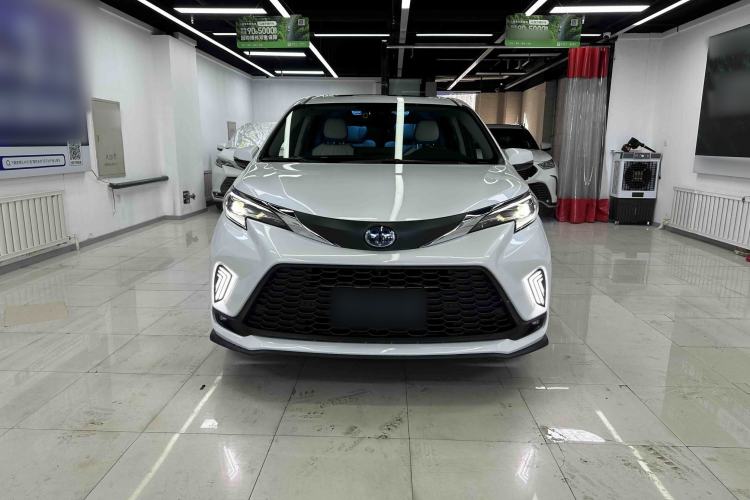 Used Toyota Granvia 2023 2.5L Hybrid Comfort Edition