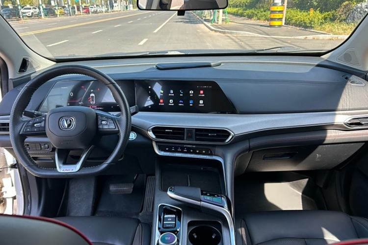 Used Changan UNI-T 2020 1.5T Prestige Version
