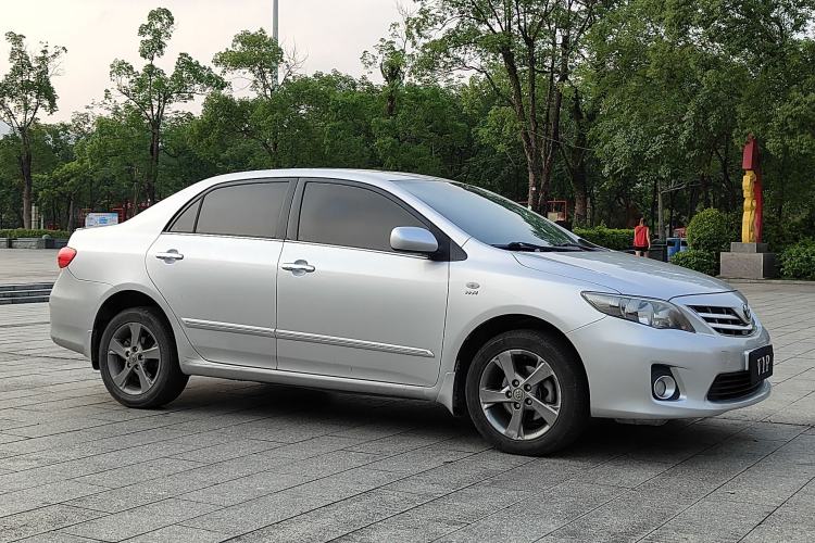 Used Toyota Corolla 2013 Special Edition 1.8L CVT ZhiKu GL-i
