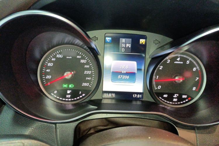 Used Mercedes-Benz GLC 2019 Facelift GLC 260 L 4MATIC Luxury Model
