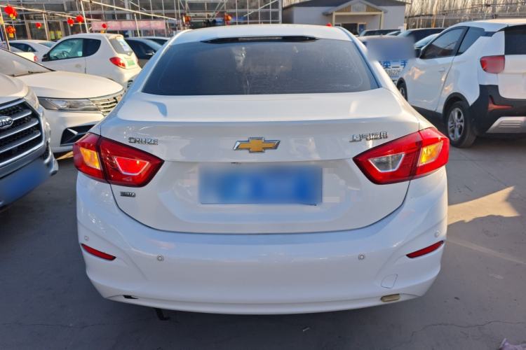 Used Chevrolet Cruze 2018 Revised Version 320 Automatic Pioneer Edition