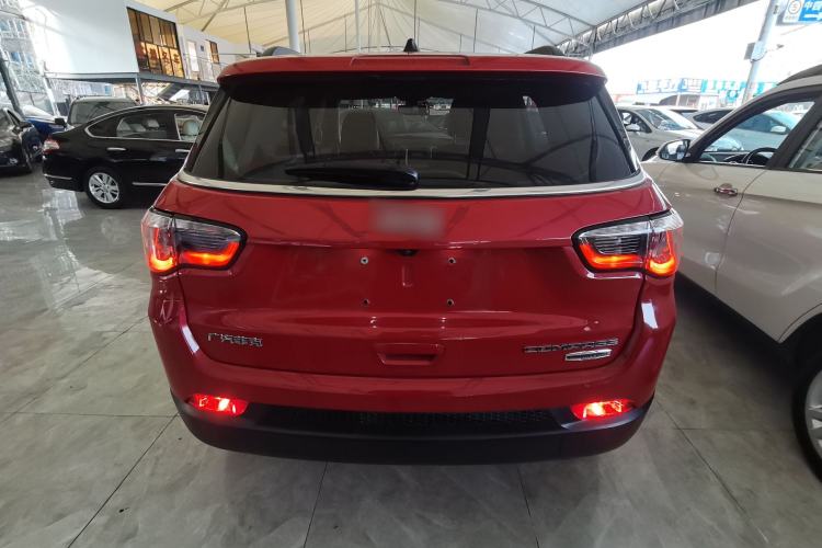 Used  Compass 2017 200T Automatic Family Edition
