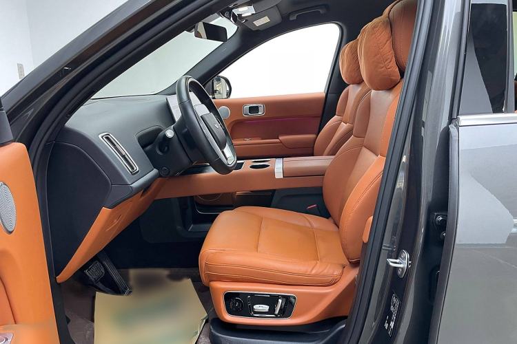 Used Li Auto L9 2022 Max model
