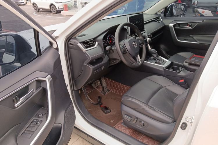 Used Toyota Wildlander 2020 2.0L CVT 4x4 Luxury Edition
