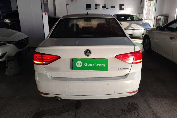 Used Volkswagen Lavida 2017 1.6L Automatic Fashion Edition
