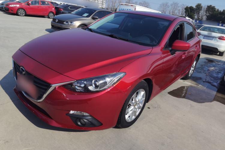 Used Mazda Mazda 3 Axela 2016 Hatchback 1.5L Automatic Luxury Model