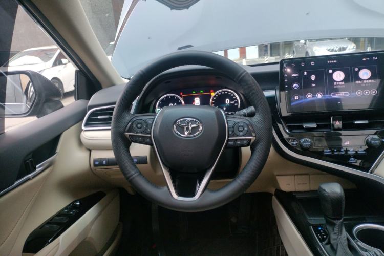 Used Toyota Camry 2021 2.5G Luxury Edition

